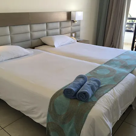 Avanti Hotel 4*