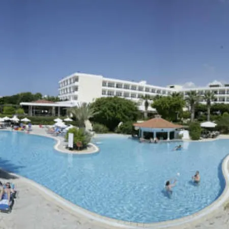 阿凡提酒店 4* Paphos